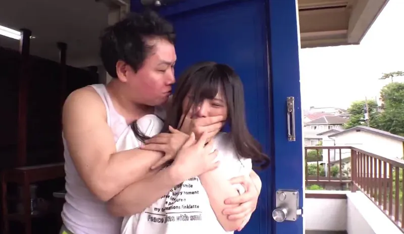 Tình đầu của tôi đã bị gã nhà sát bên làm tình tơi tả