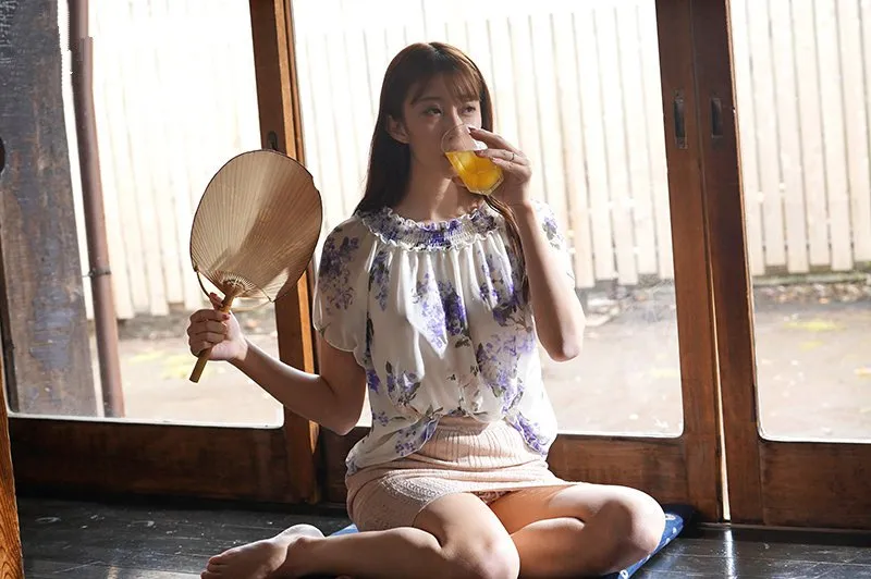 Mùa hè buồn chán ở quê quan hệ bà xã nhà kề bên thiếu thốn vì lấy người chồng già