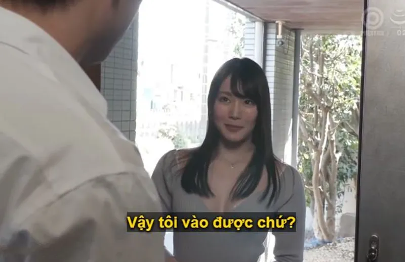 Anh chàng giàu có bị cô em gái hàng xóm xinh tươi, mới cưới chồng dọn về, ve vãn dụ dỗ quan hệ.